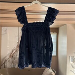 Juliet Dunn dark blue square top